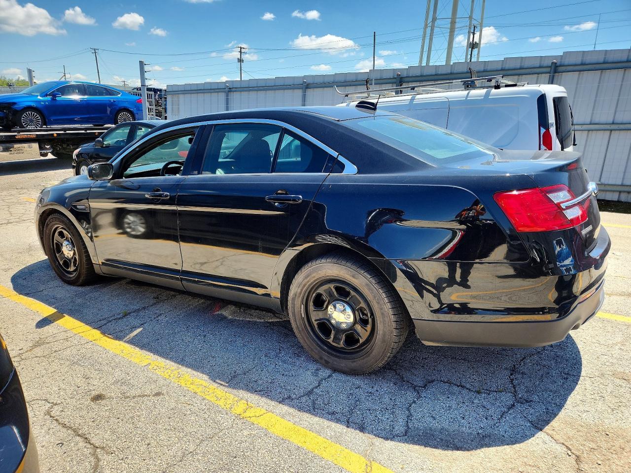2018 Ford Taurus Police Interceptor - zdjęcie 2
