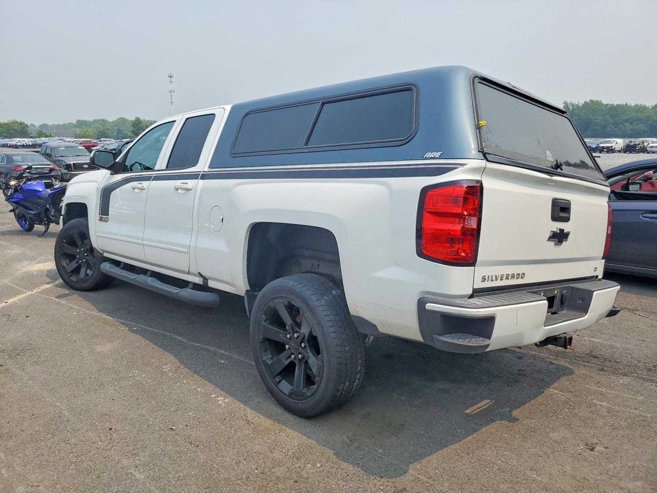 2017 Chevrolet Silverado K1500 Lt - zdjęcie 2