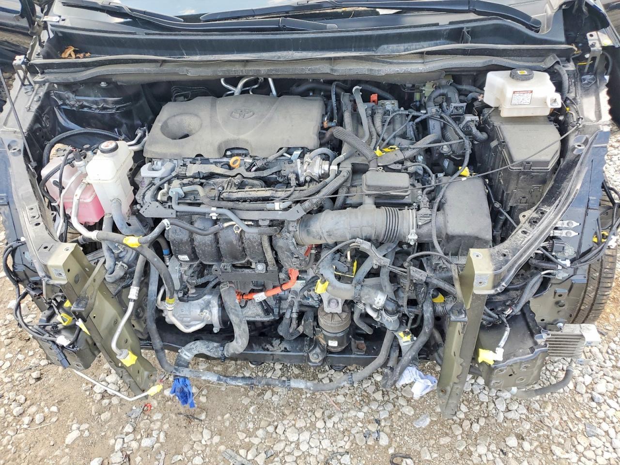 2022 Toyota Sienna Le - zdjęcie 12