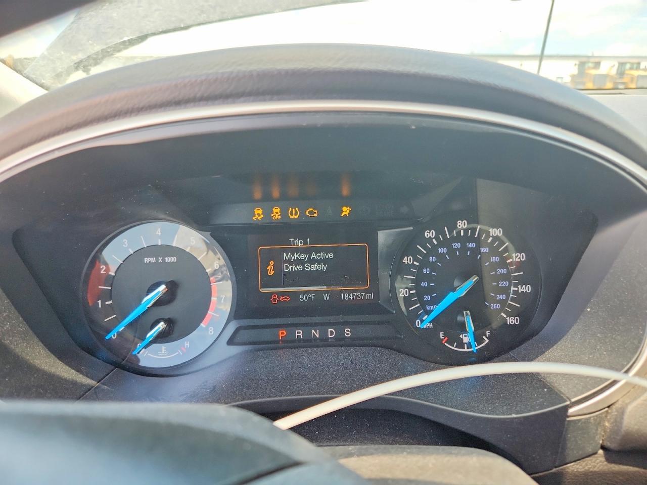 2016 Ford Fusion - zdjęcie 9