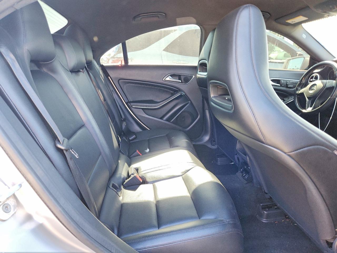 2014 Mercedes-Benz Cla 250 - zdjęcie 10