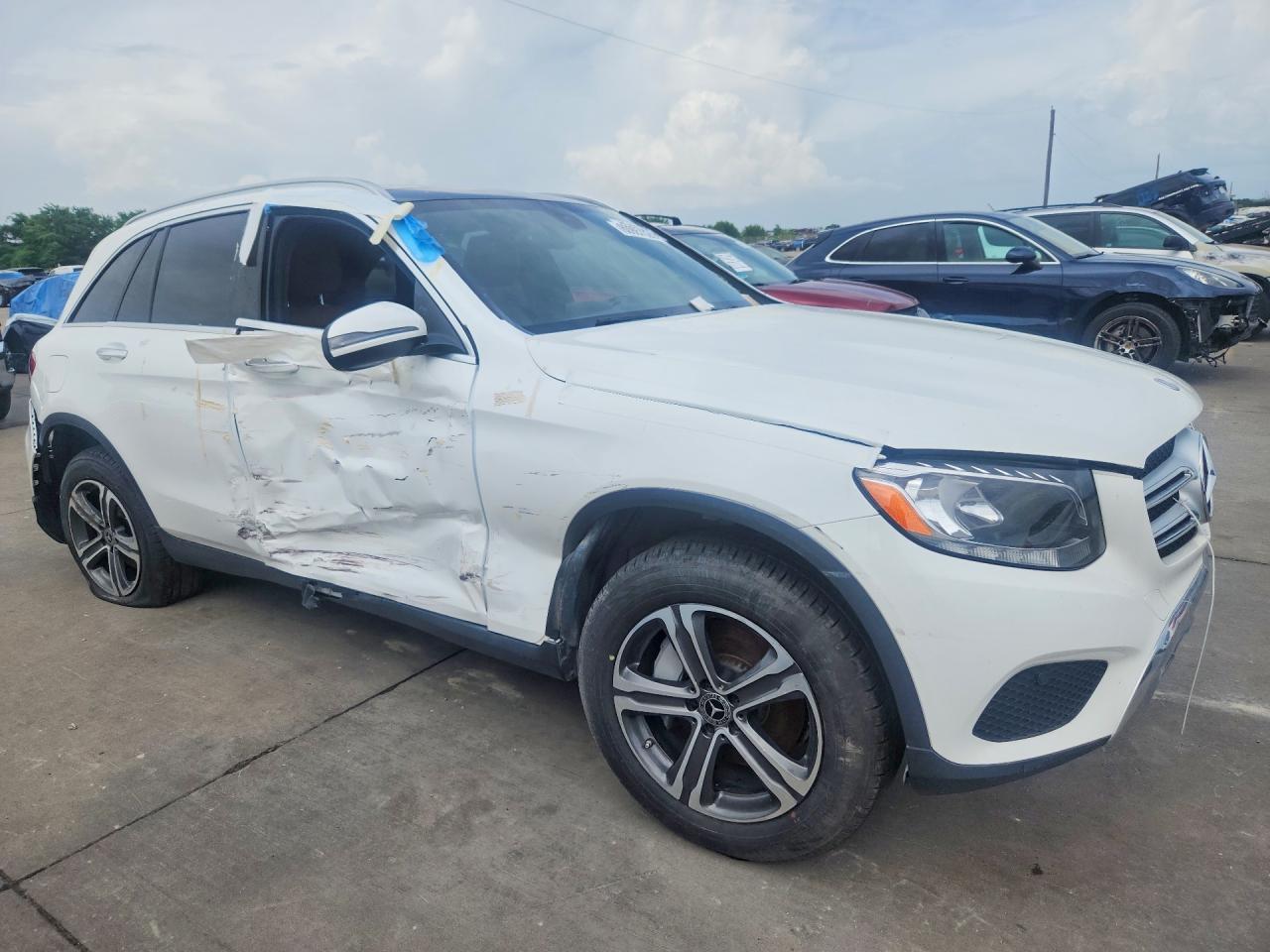 2017 Mercedes-Benz Glc 300 - zdjęcie 4