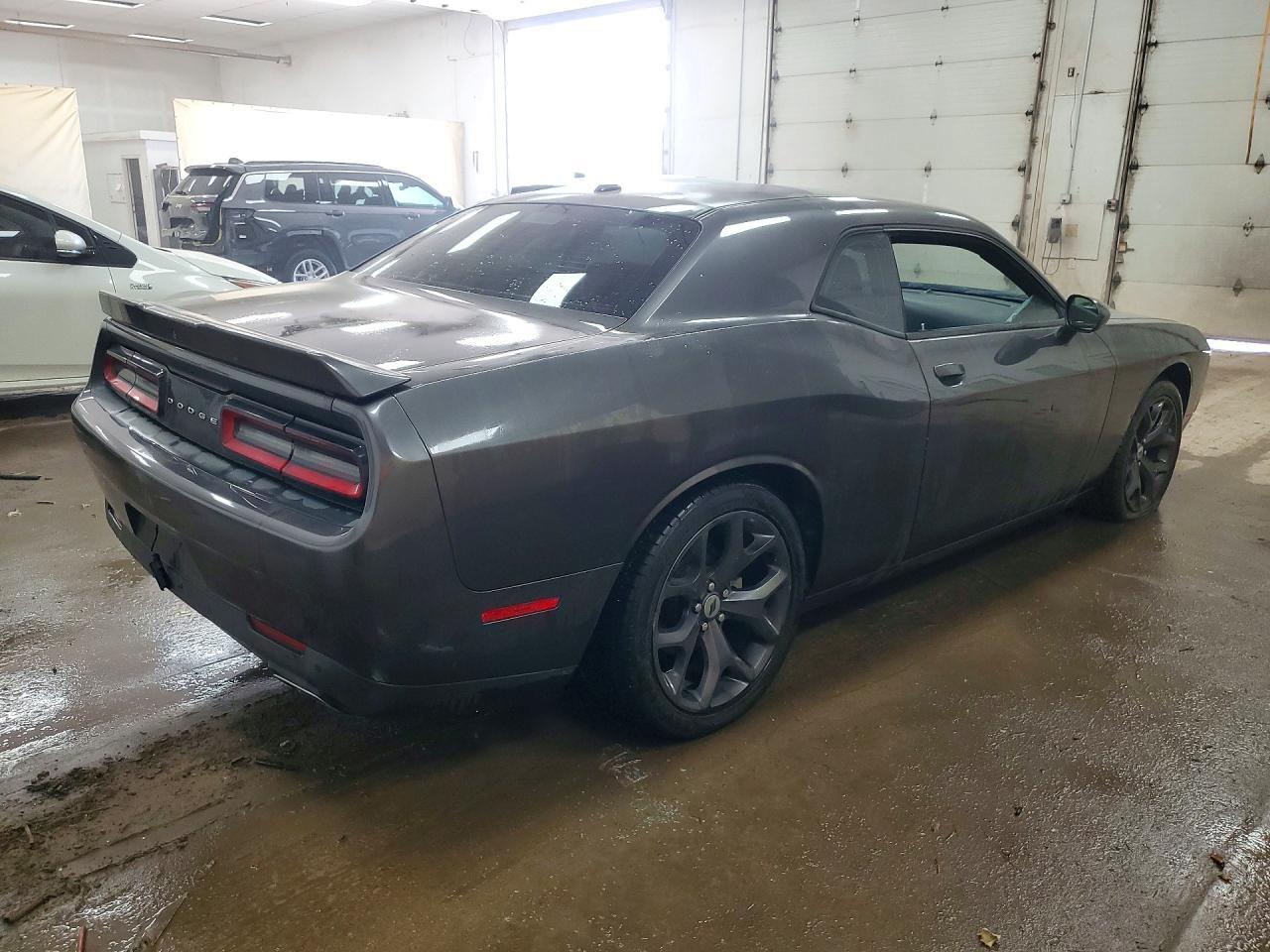 2015 Dodge Challenger Sxt - zdjęcie 3