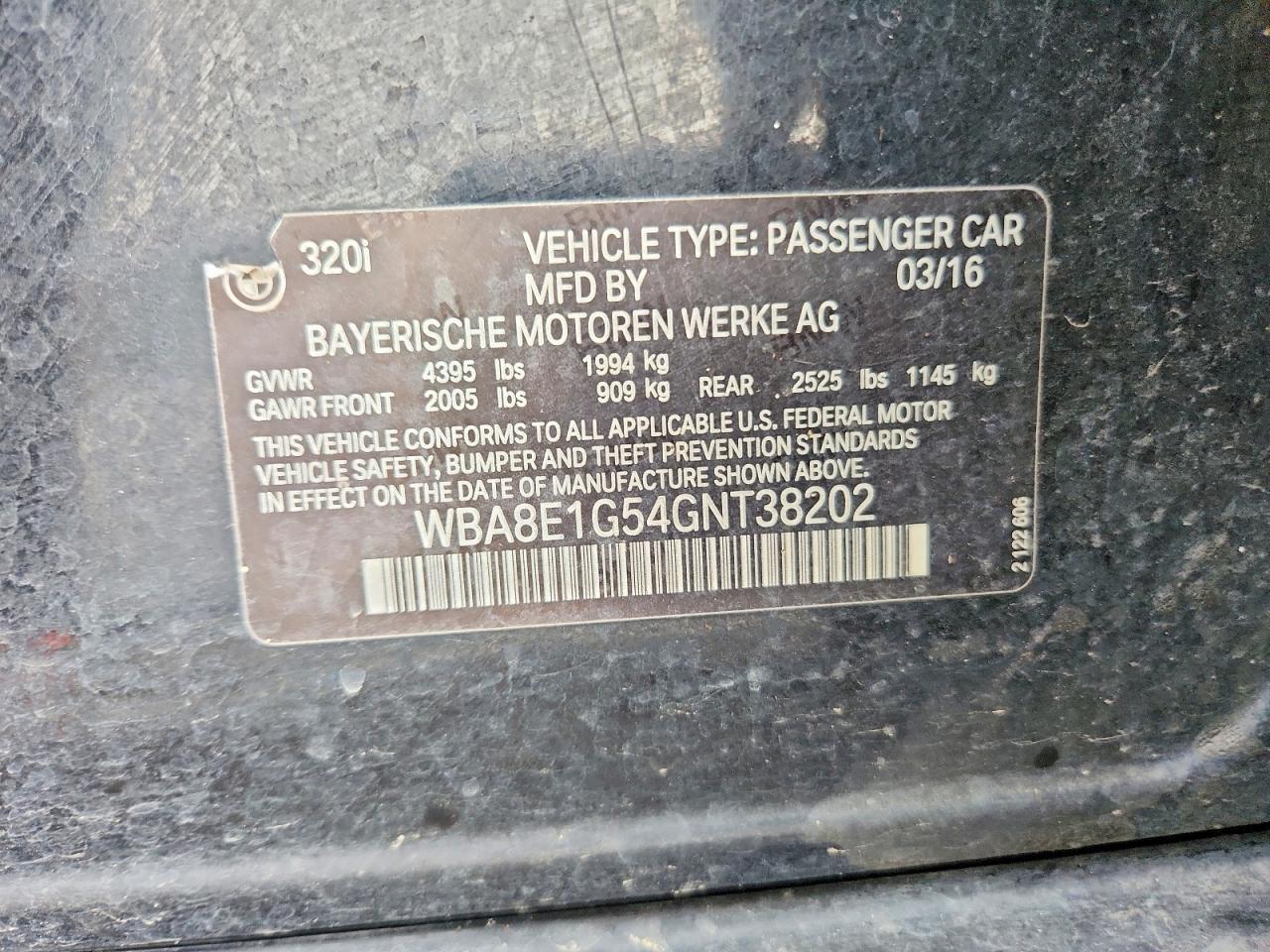 2016 BMW 320 I - zdjęcie 12