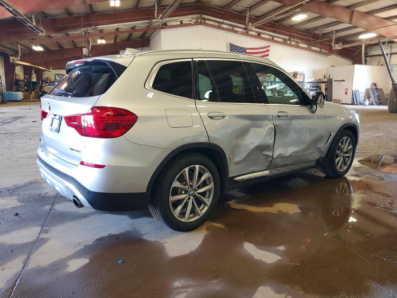 2018 BMW X3 xDrive30I - zdjęcie 3