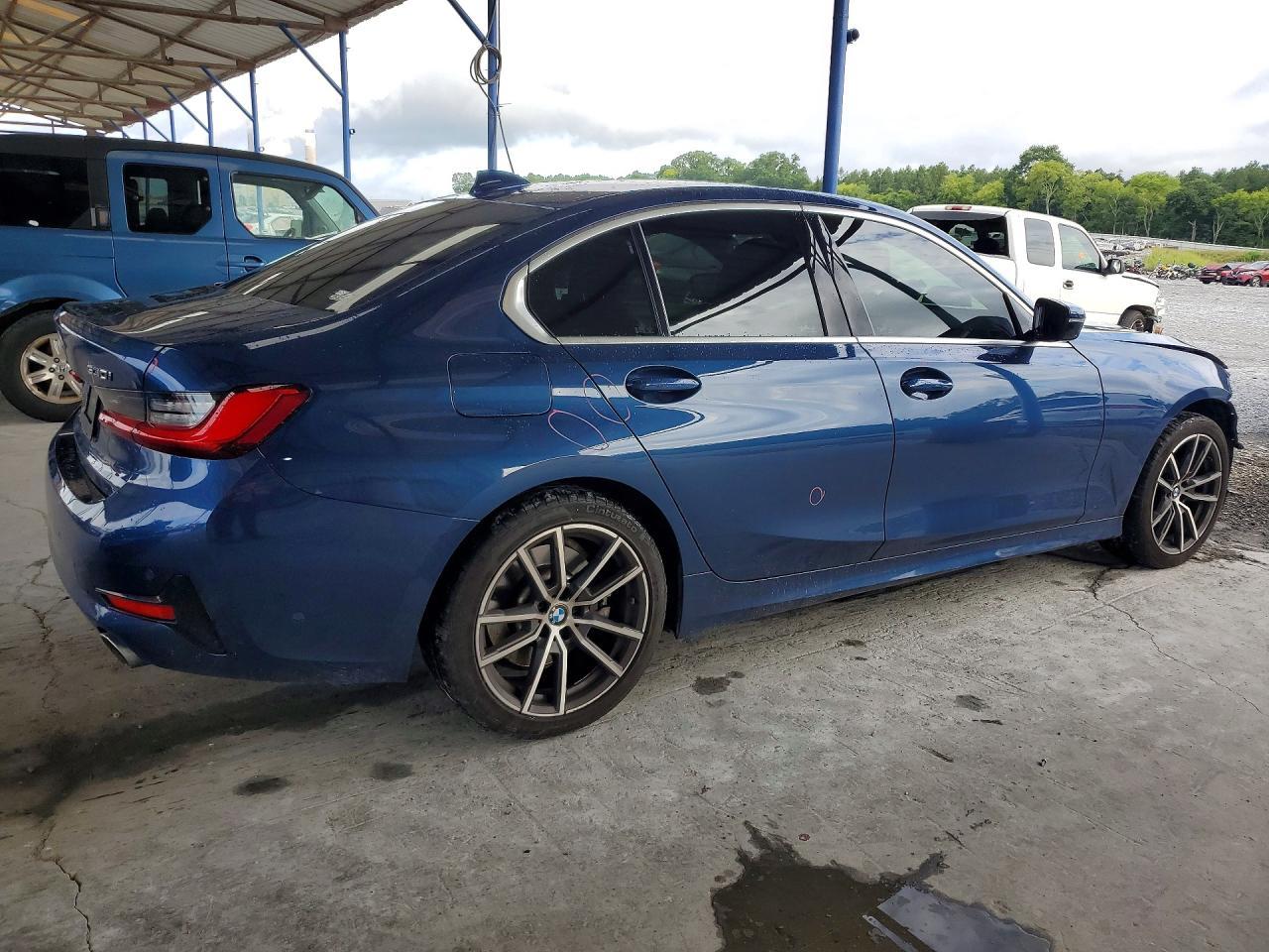 2021 BMW Seria 3 330i - zdjęcie 3