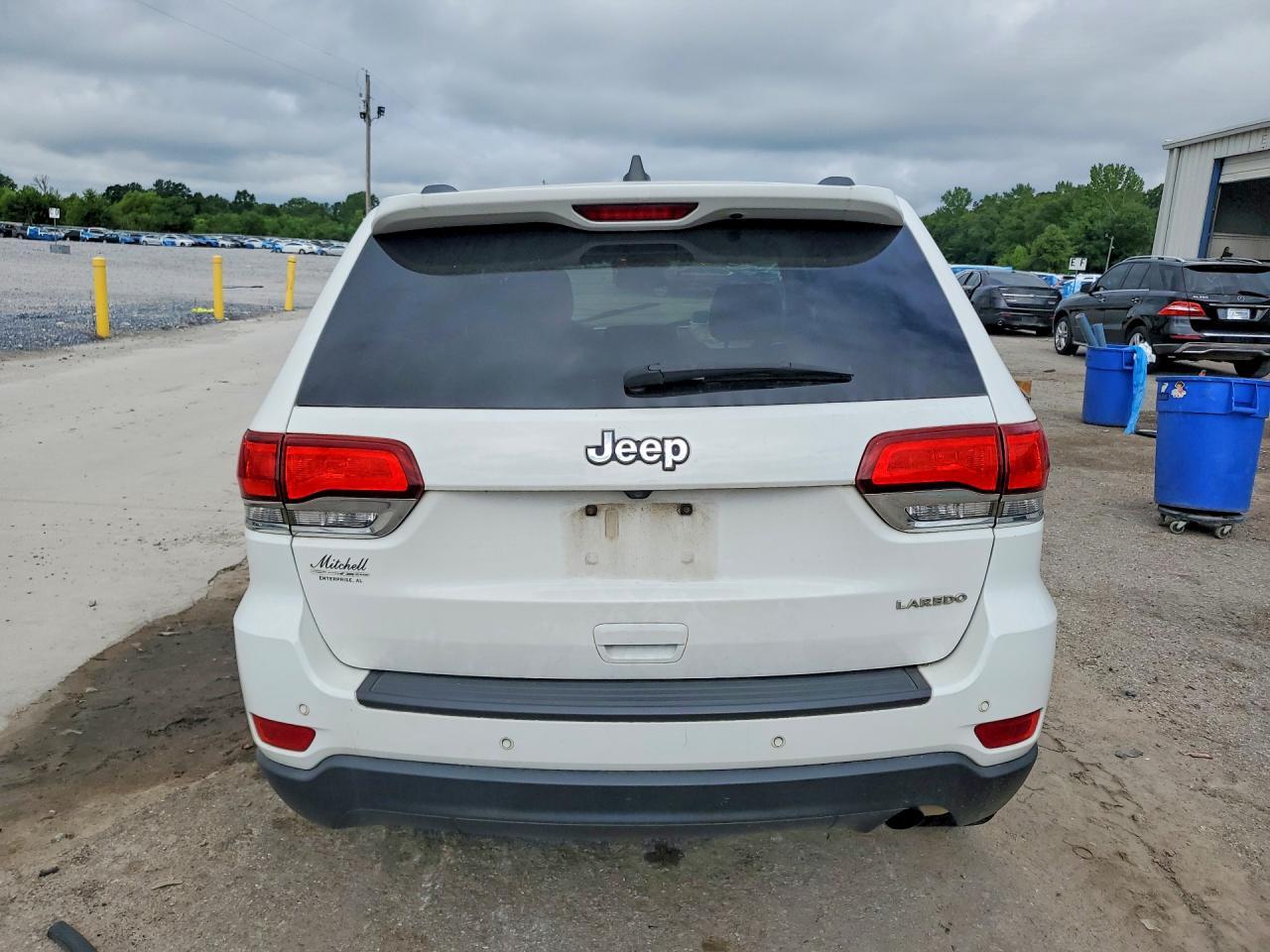 2021 Jeep Grand Cherokee Laredo - zdjęcie 6