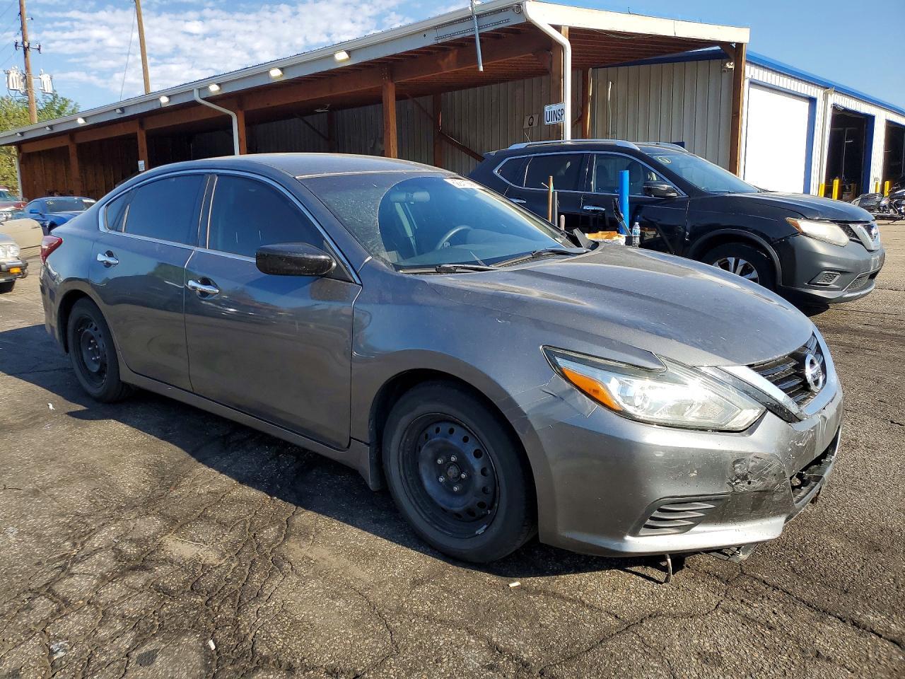 2018 Nissan Altima 2.5 S - zdjęcie 4