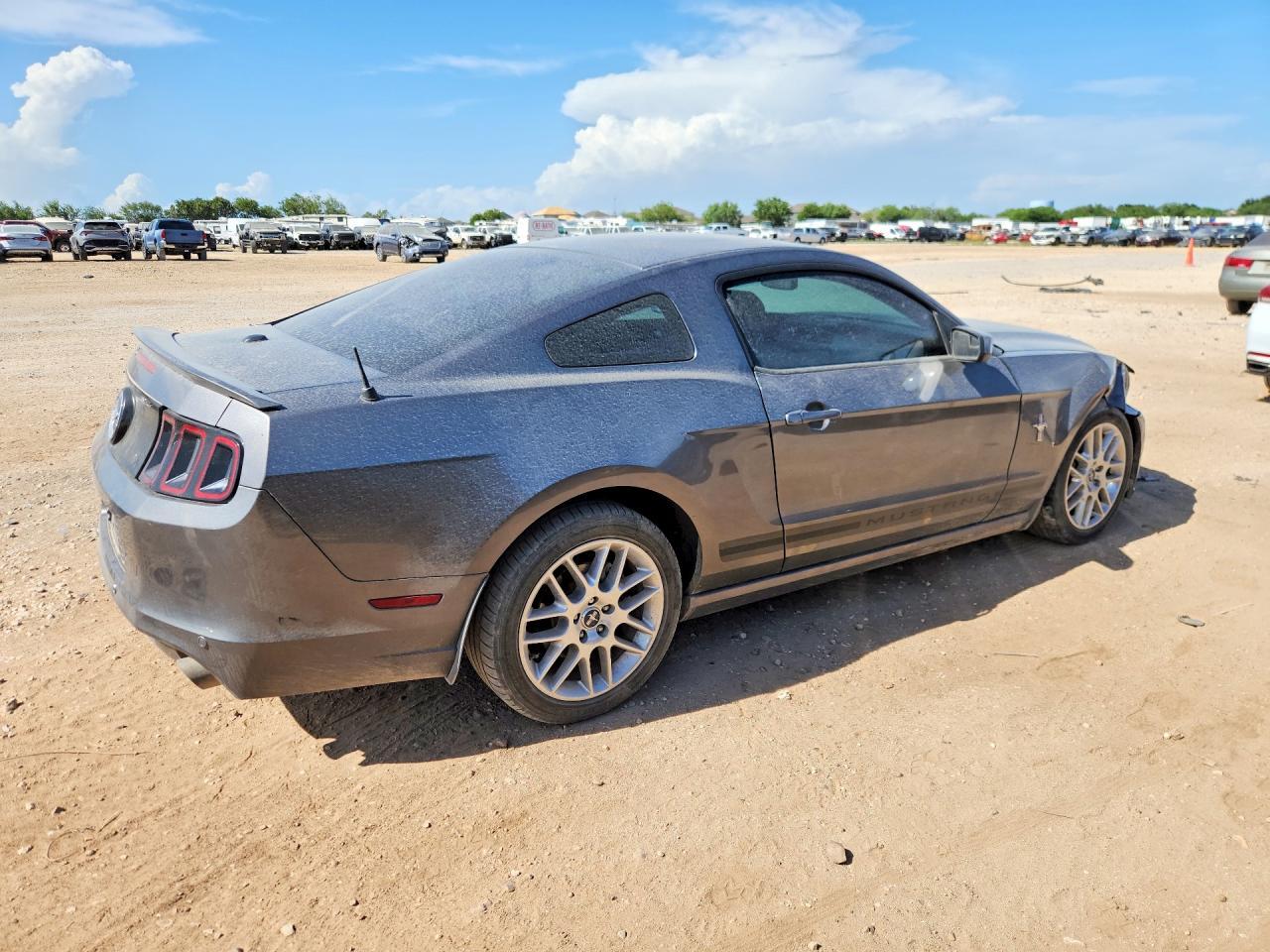 2014 Ford Mustang - zdjęcie 3