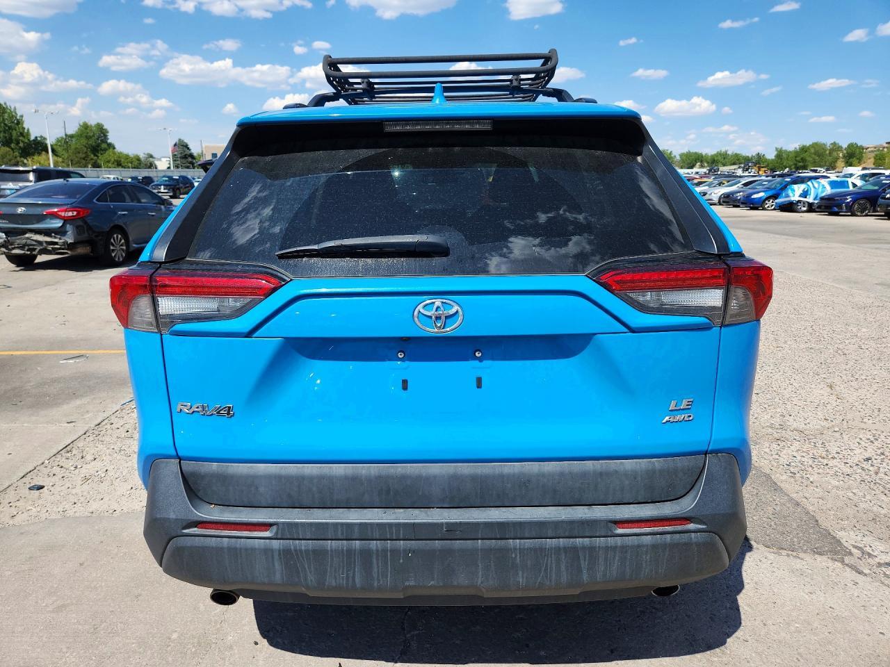 2020 Toyota Rav4 Le - zdjęcie 6