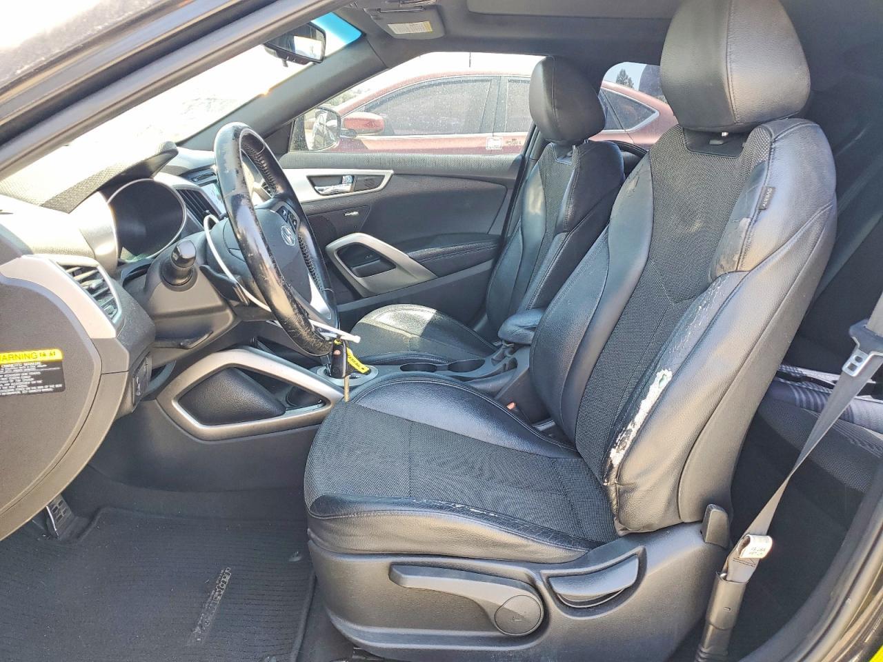 2016 Hyundai Veloster Base - zdjęcie 7