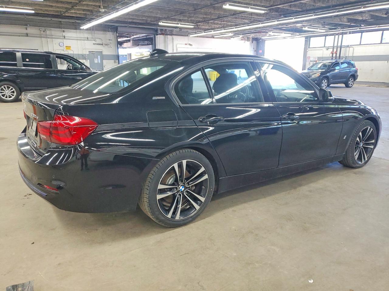 2018 BMW 330E - zdjęcie 3