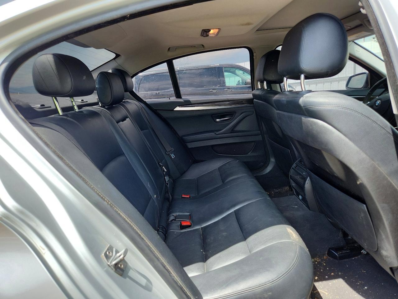 2014 BMW Seria 5 528i - zdjęcie 10