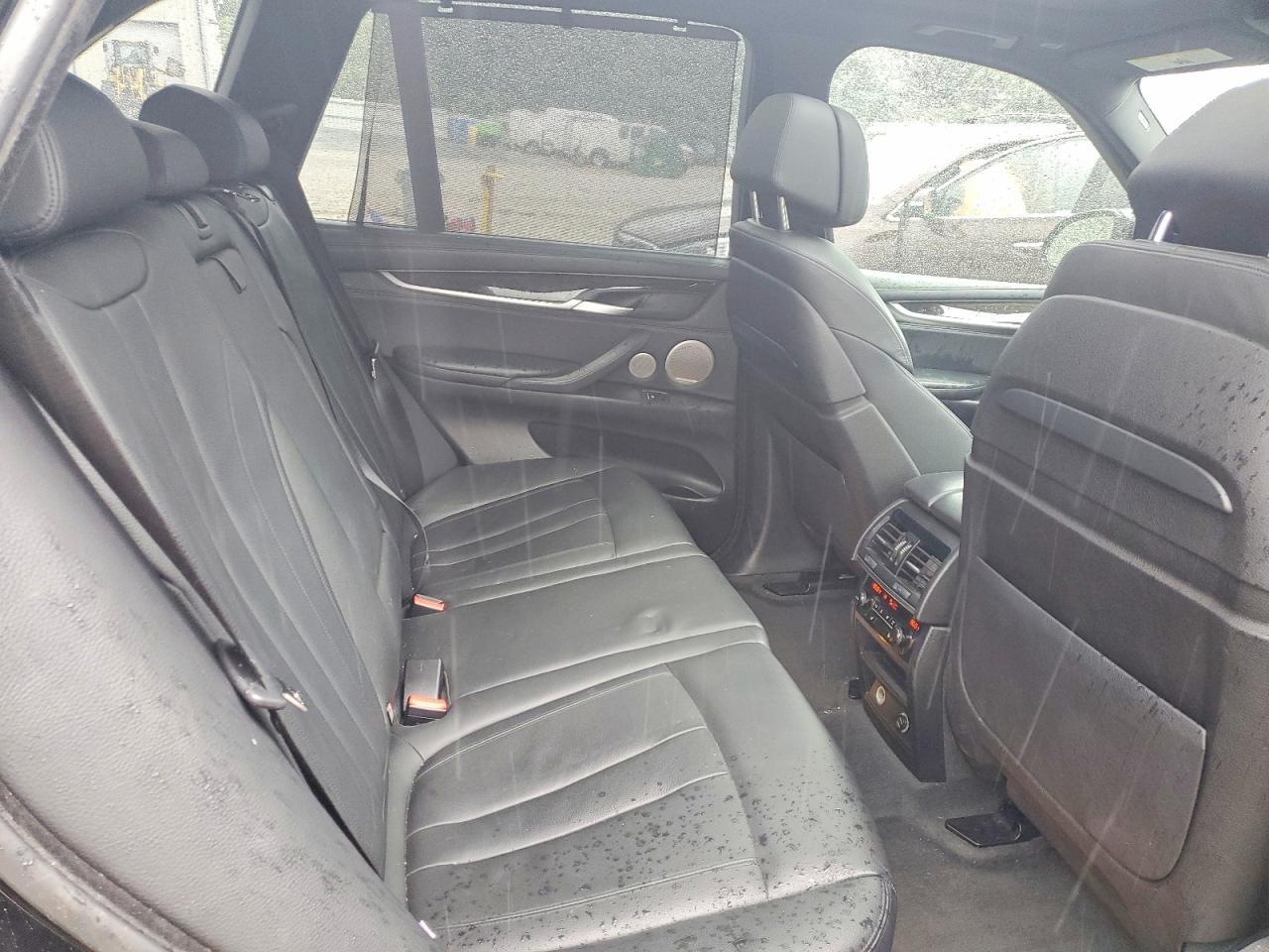2015 BMW X5 xDrive50I - zdjęcie 11