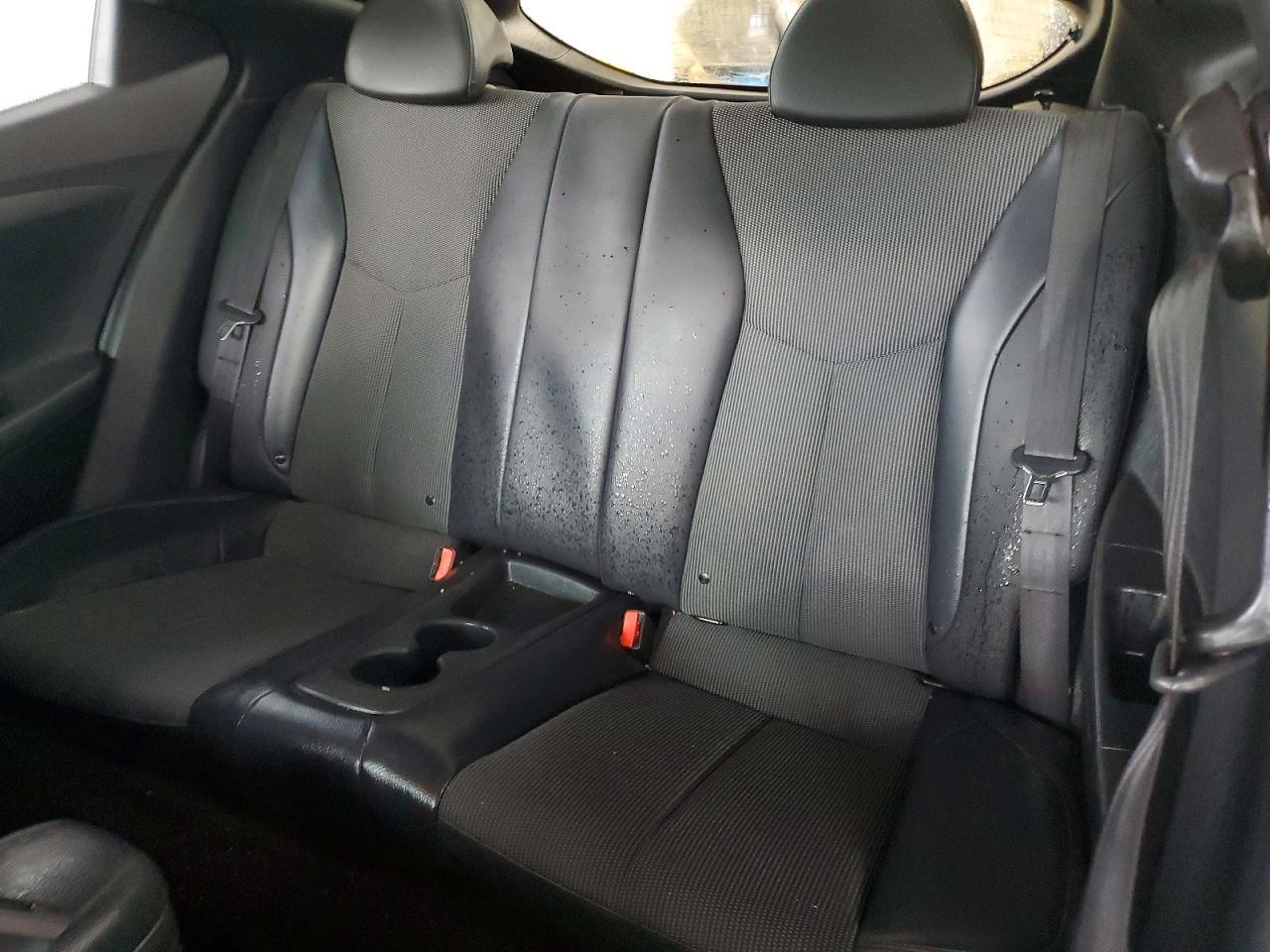 2016 Hyundai Veloster Base - zdjęcie 10