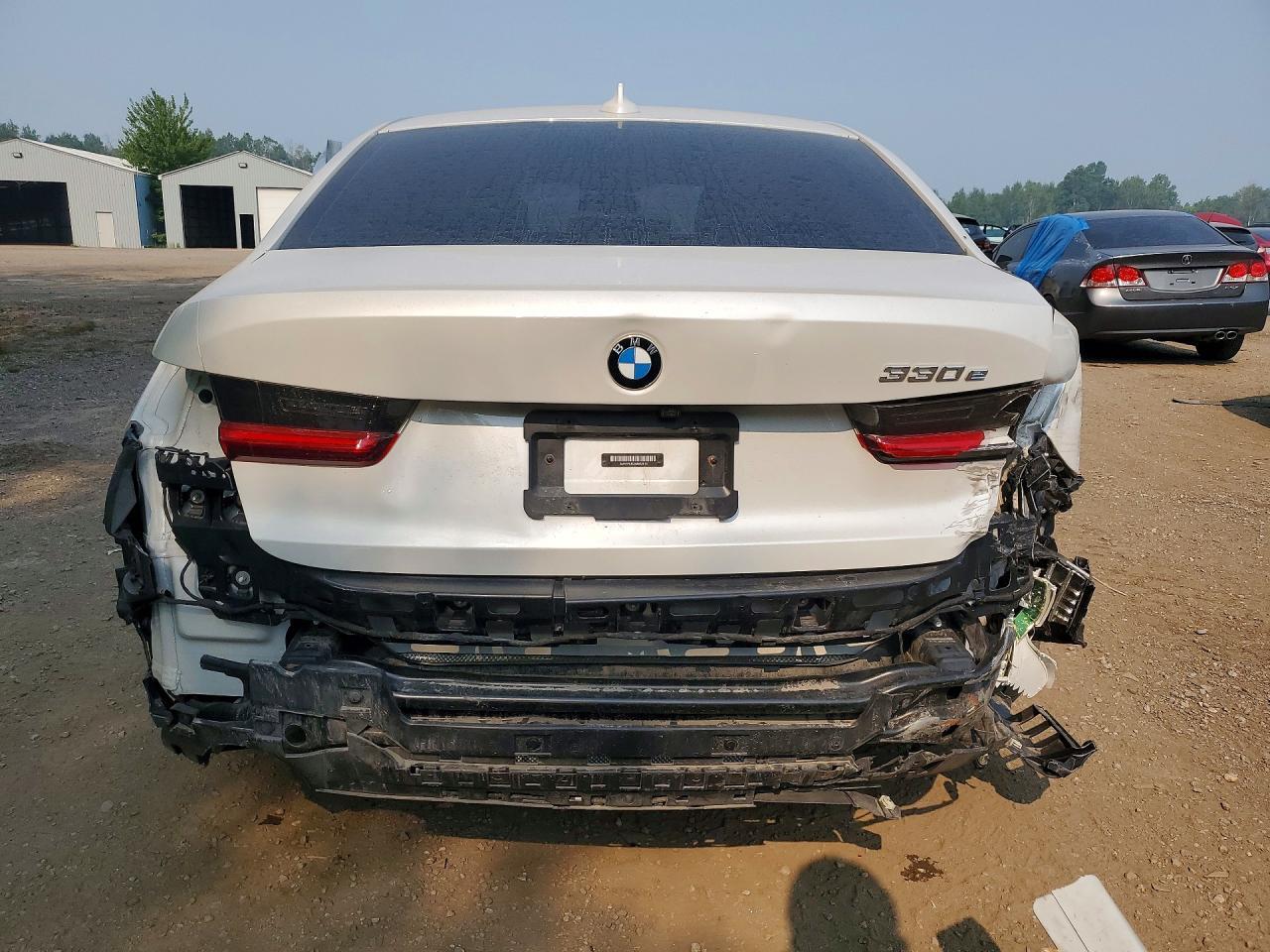 2021 BMW 330Xe - zdjęcie 6