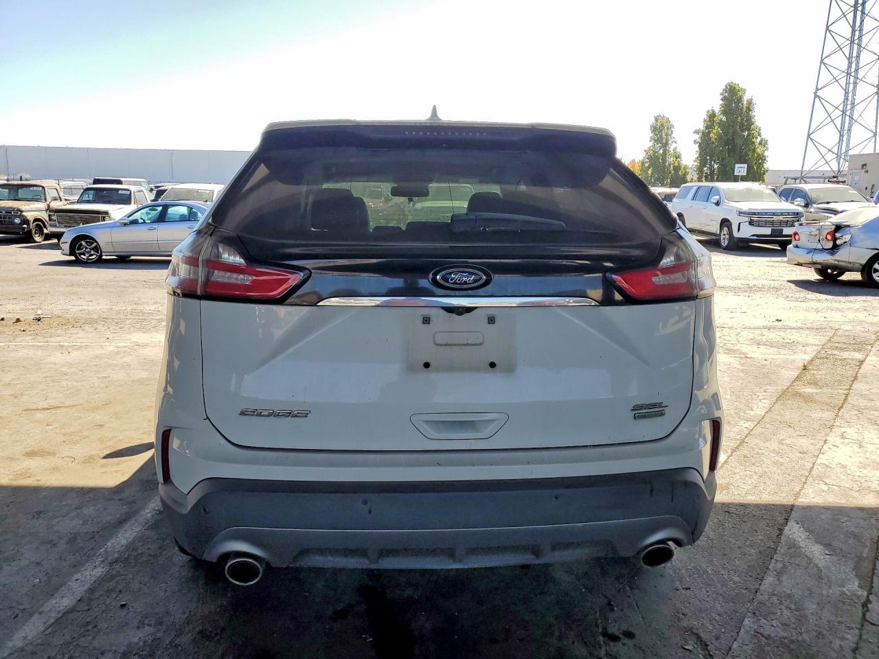 2020 Ford Edge Sel - zdjęcie 6