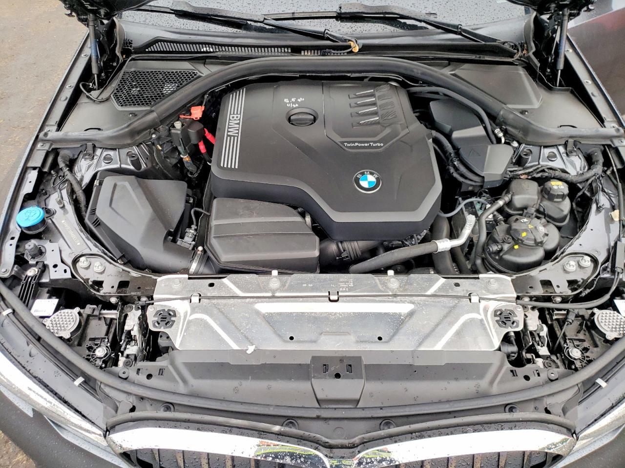 2021 BMW 330Xi - zdjęcie 11