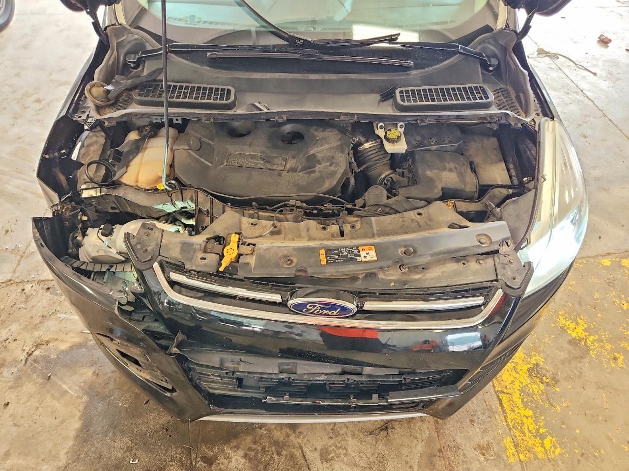 2016 Ford Escape Titanium - zdjęcie 12