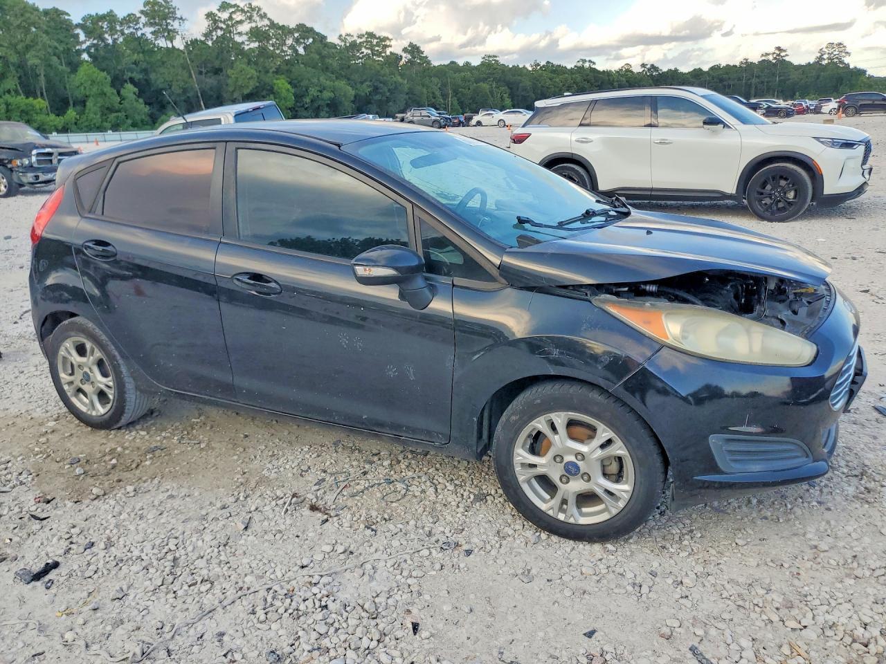 2014 Ford Fiesta Se - zdjęcie 4