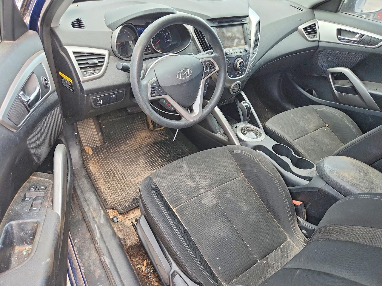 2016 Hyundai Veloster Base - zdjęcie 8