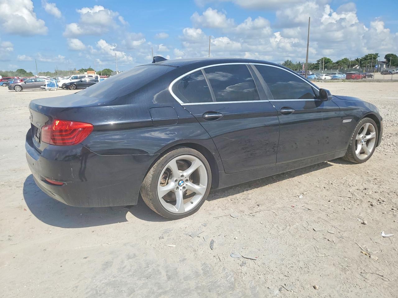 2014 BMW Seria 5 528i - zdjęcie 3