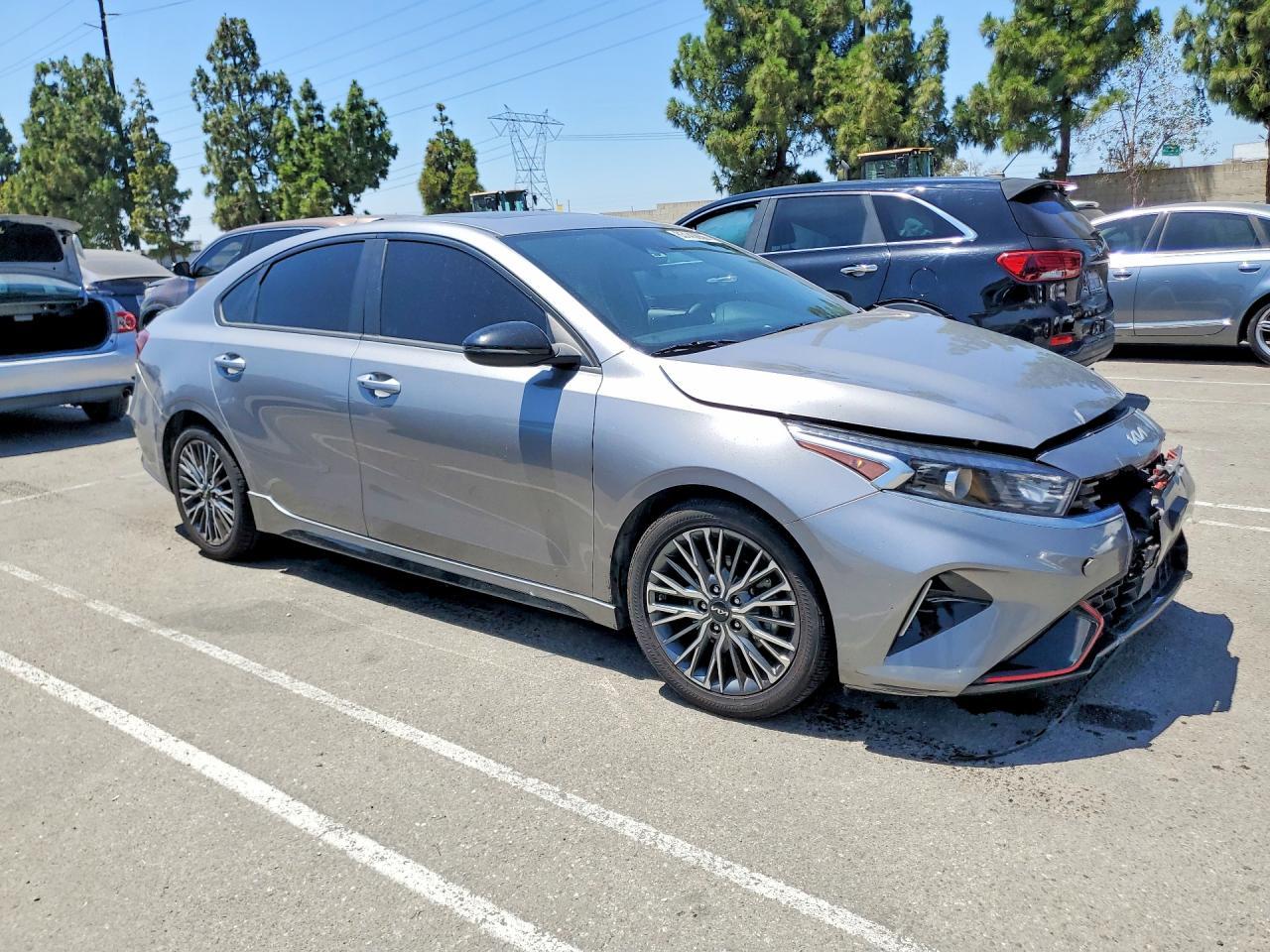2023 Kia Forte Gt Line - zdjęcie 4