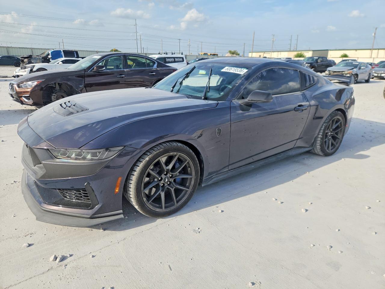 2024 Ford Mustang Dark Horse - zdjęcie główne