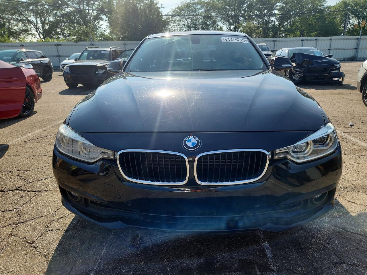 2018 BMW 320 Xi - zdjęcie 5