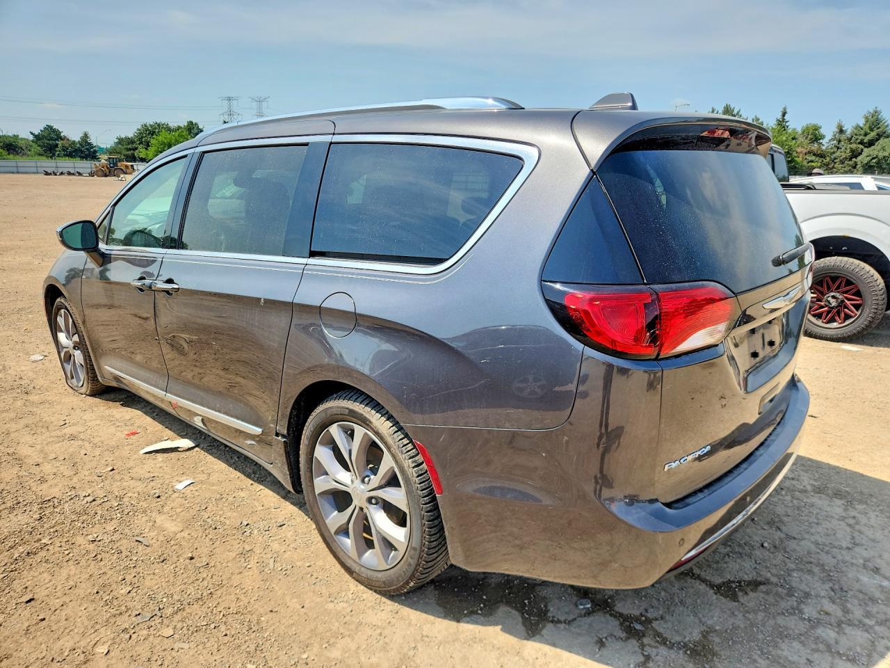 2018 Chrysler Pacifica Limited - zdjęcie 2