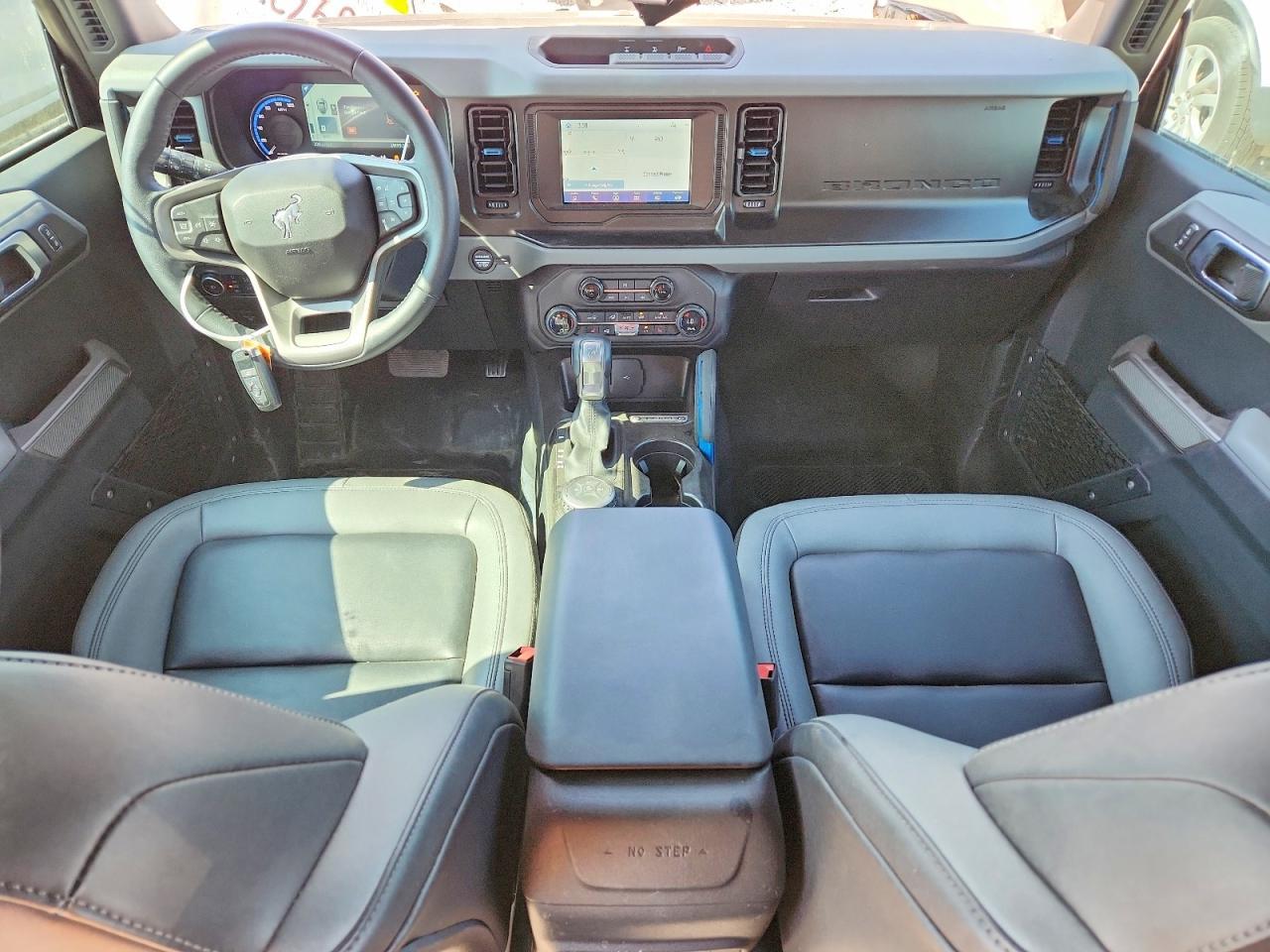 2023 Ford Bronco Base - zdjęcie 8