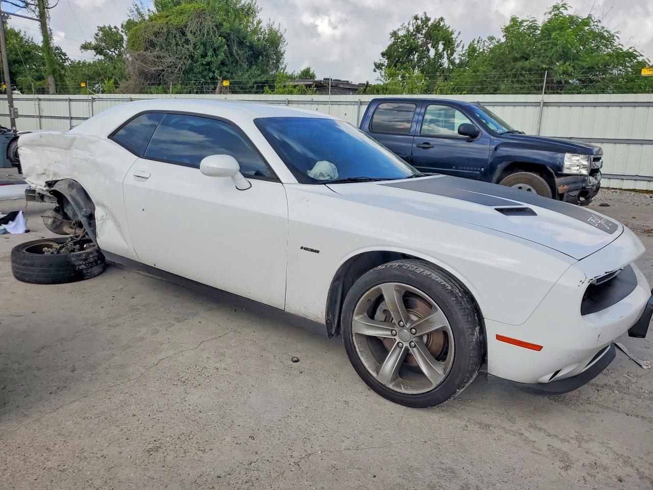 2015 Dodge Challenger Sxt - zdjęcie 4