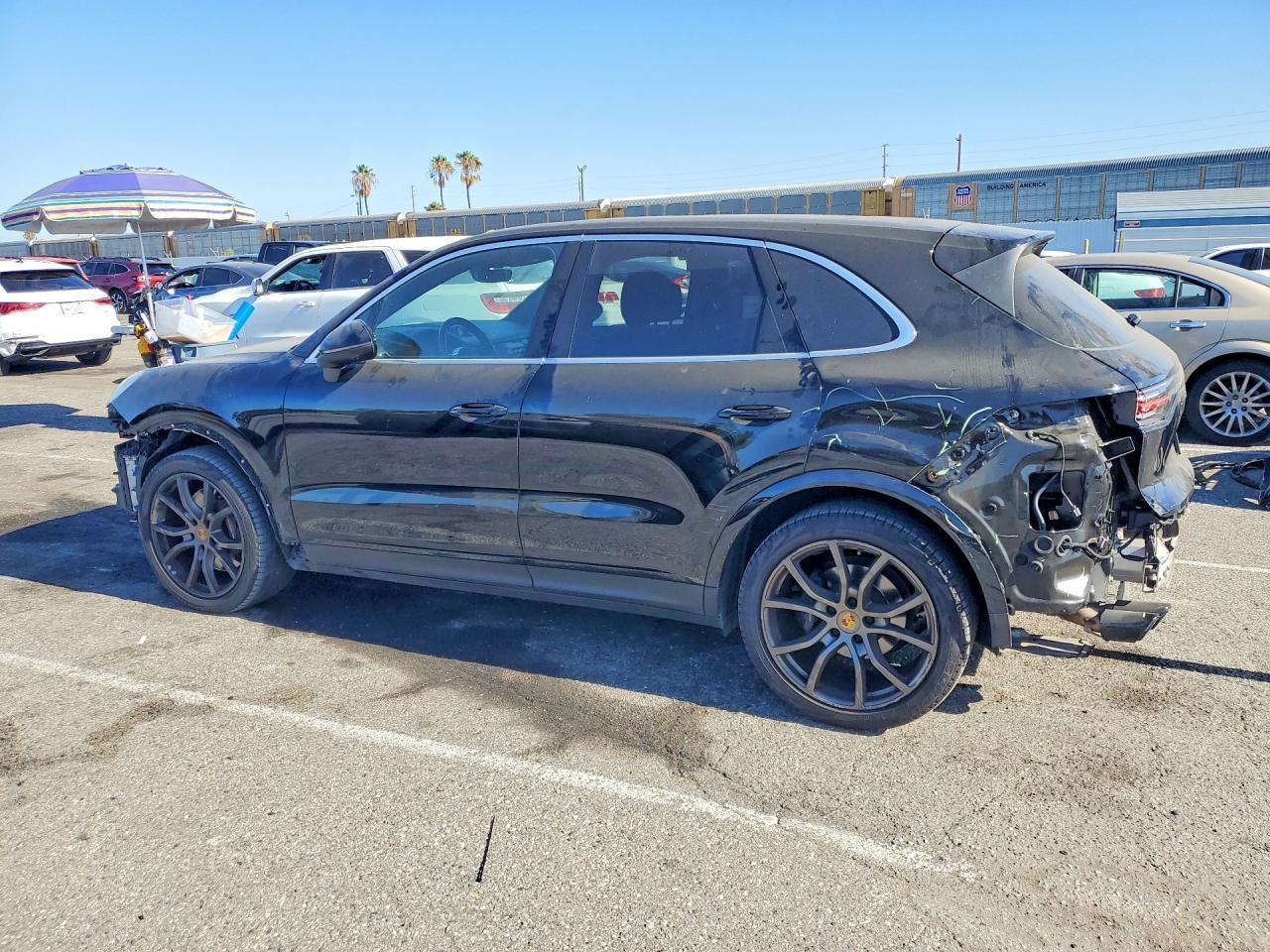 2023 Porsche Cayenne Base/Platinum Edition - zdjęcie 2