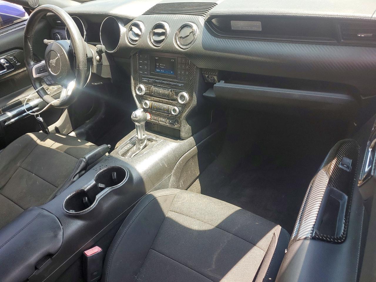 2016 Ford Mustang - zdjęcie 8