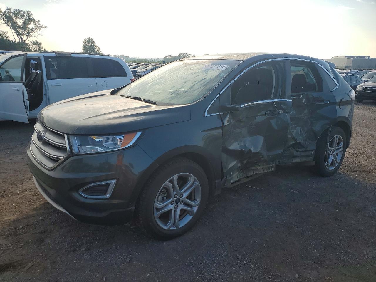 2015 Ford Edge Titanium - zdjęcie główne