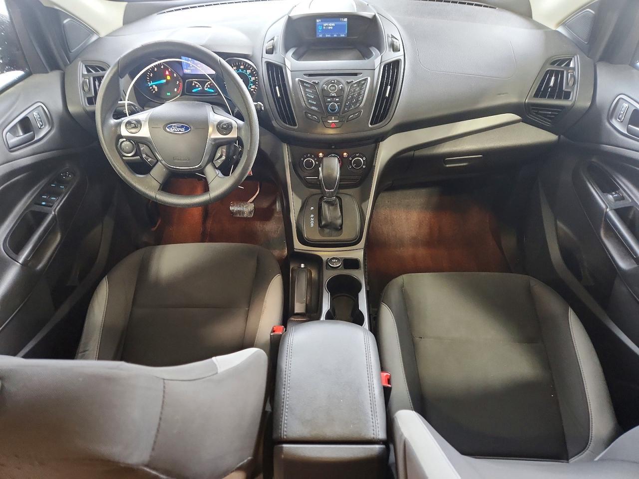 2014 Ford Escape S - zdjęcie 8