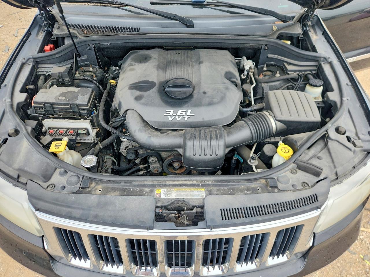 2013 Jeep Grand Cherokee Laredo - zdjęcie 11