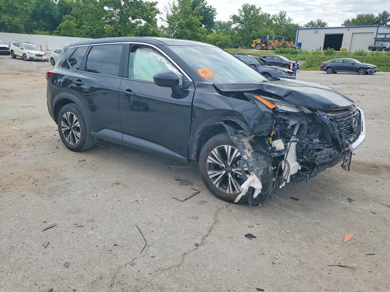 2023 Nissan Rogue Sv - zdjęcie 4