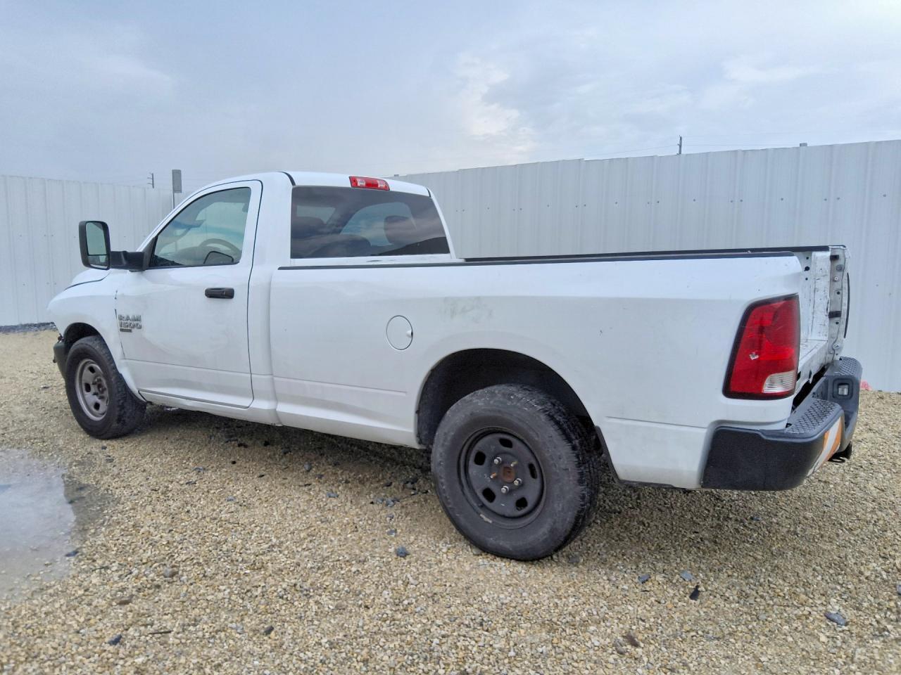 2022 Ram 1500 Classic Tradesman - zdjęcie 2