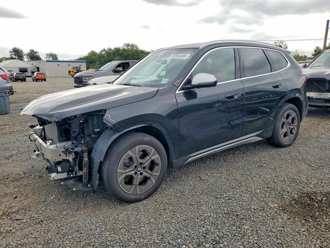 2023 BMW X1 xDrive28I - zdjęcie główne