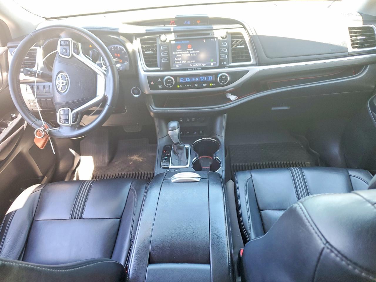 2017 Toyota Highlander Se - zdjęcie 8