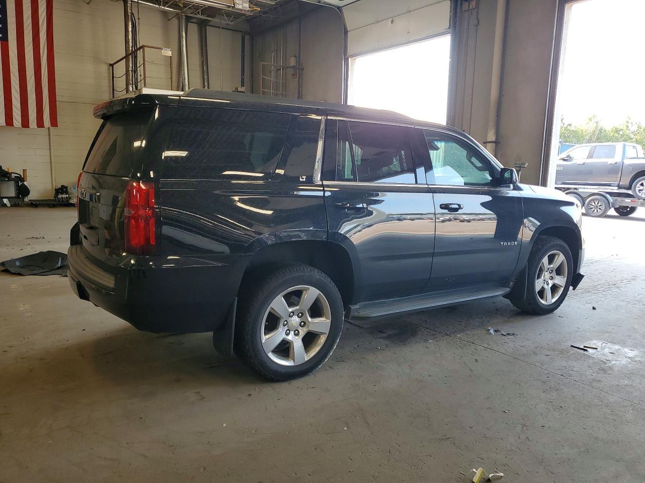 2015 Chevrolet Tahoe K1500 Lt - zdjęcie 3