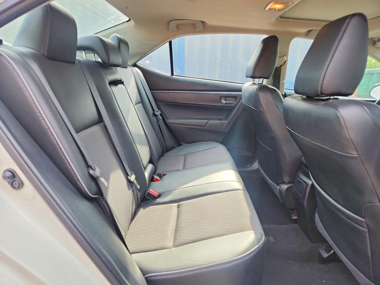 2015 Toyota Corolla S Plus - zdjęcie 10