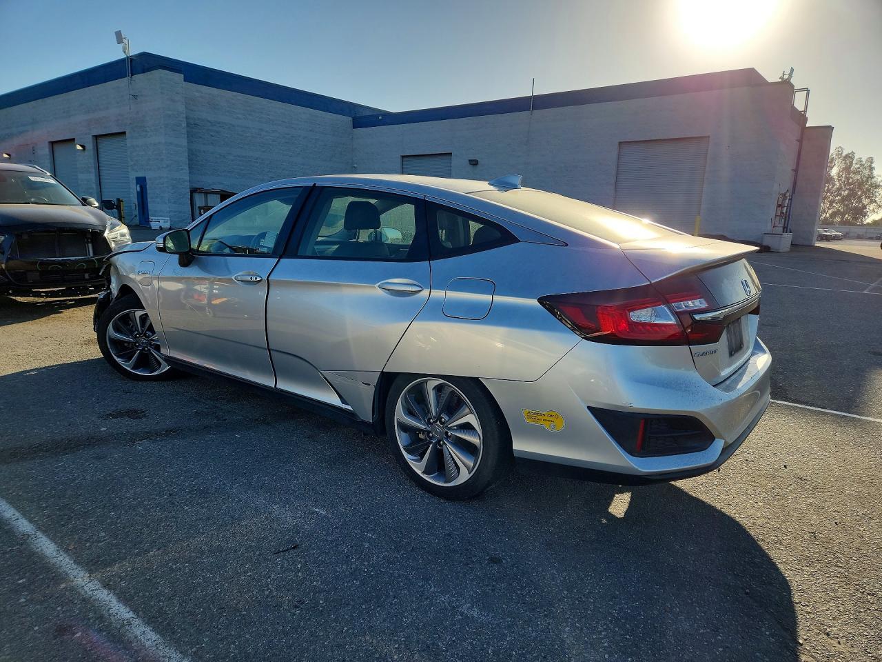 2021 Honda Clarity Touring - zdjęcie 2