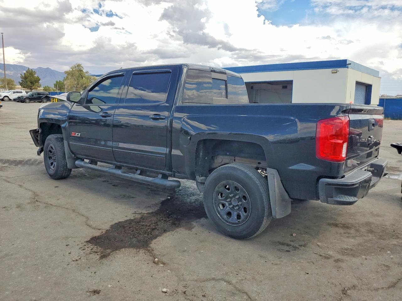 2017 Chevrolet 1500 Silverado - zdjęcie 2