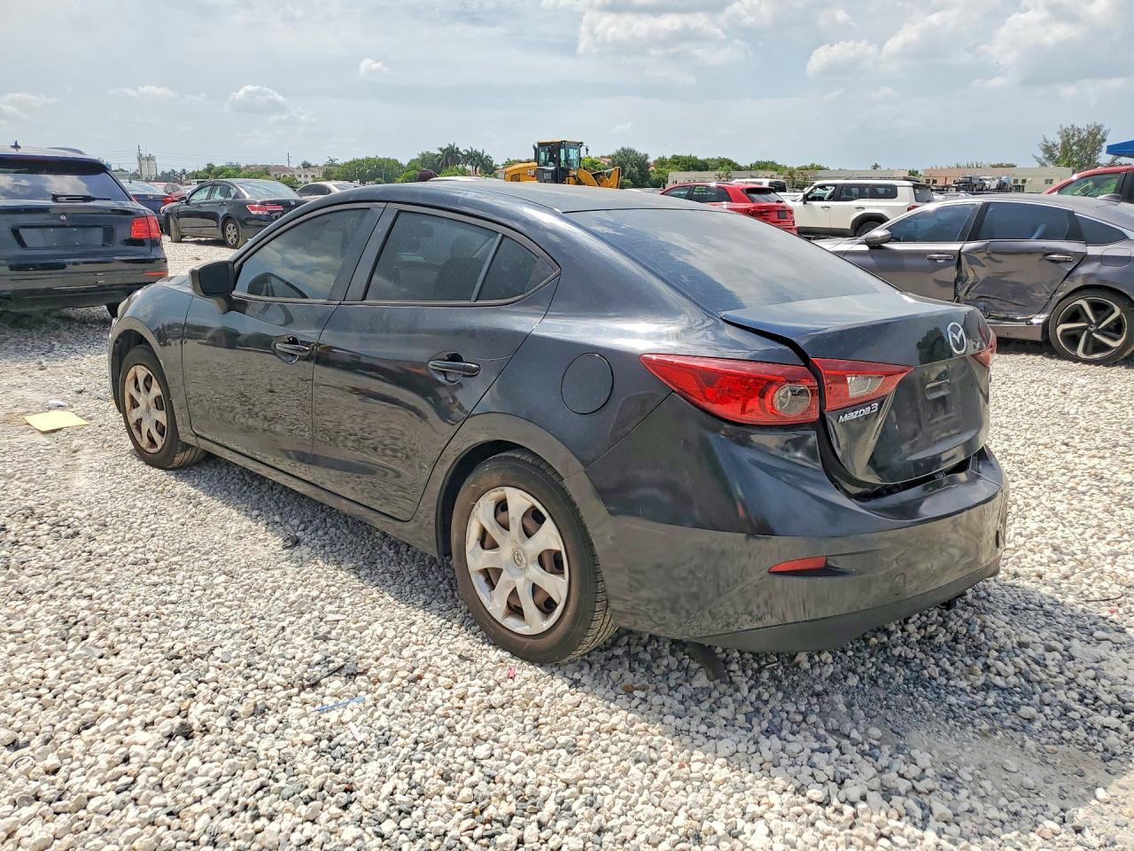2015 Mazda 3 Sport - zdjęcie 2