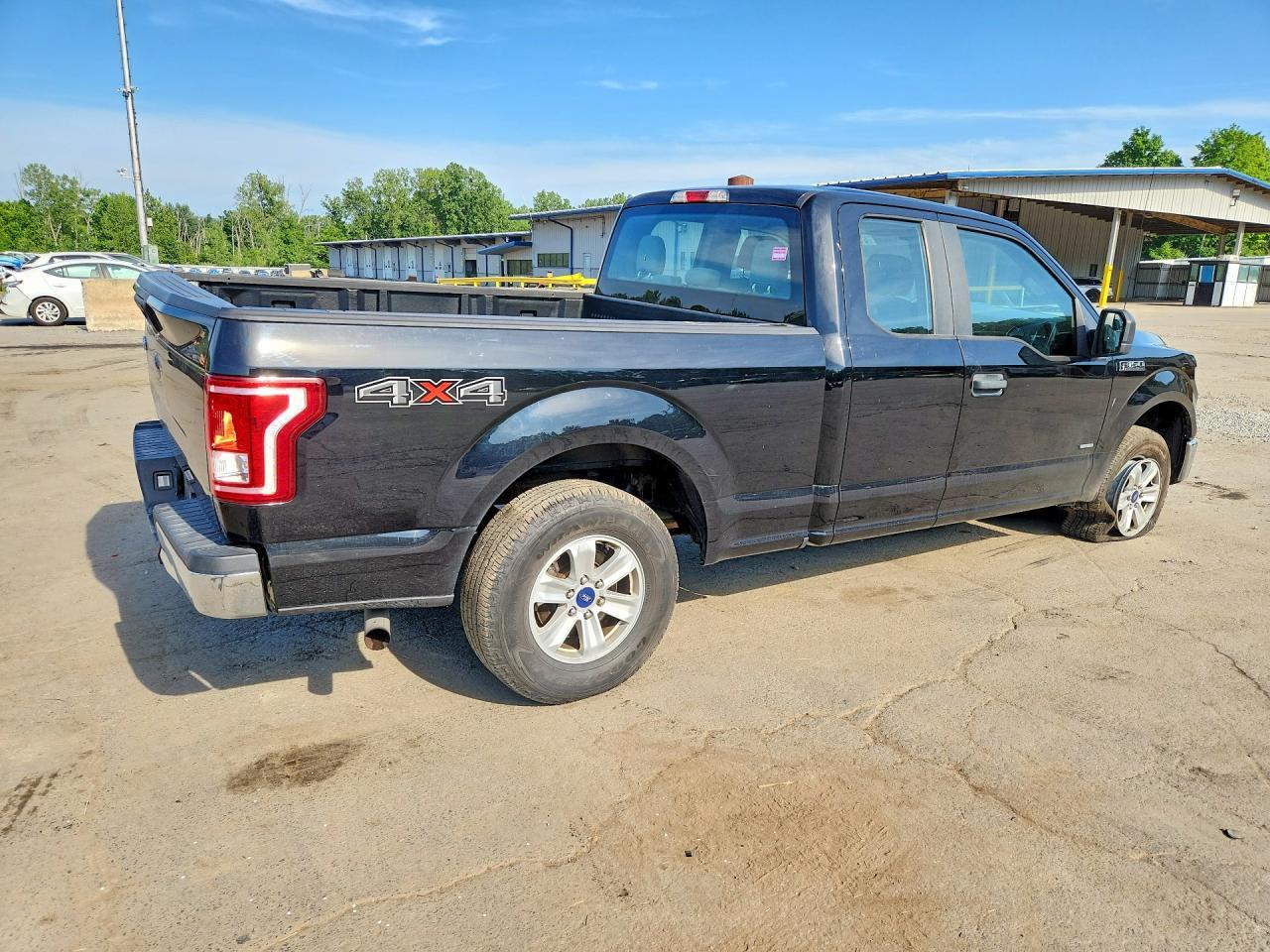 2016 Ford F150 Super Cab - zdjęcie 3