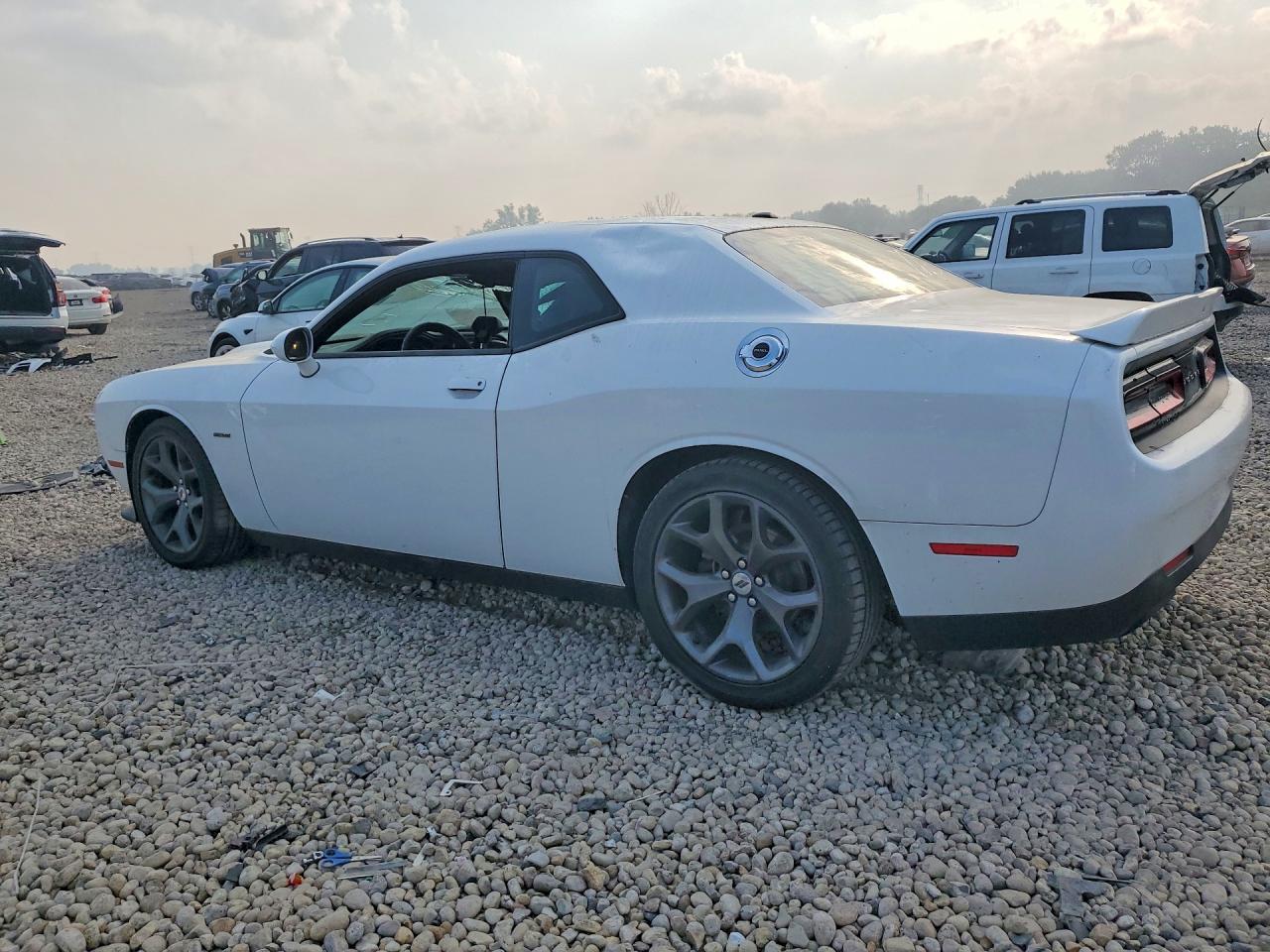 2019 Dodge Challenger R/T - zdjęcie 2