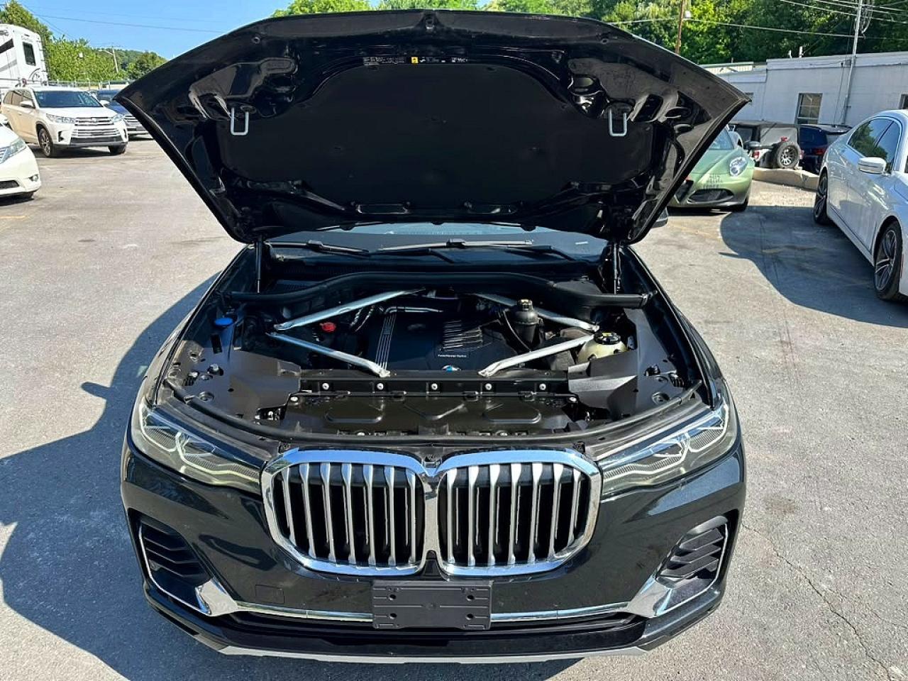 2021 BMW X7 xDrive40I - zdjęcie 8