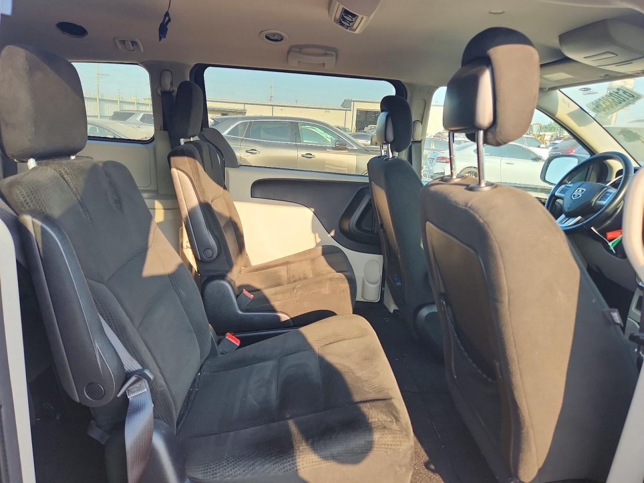 2016 Dodge Grand Caravan Se - zdjęcie 10